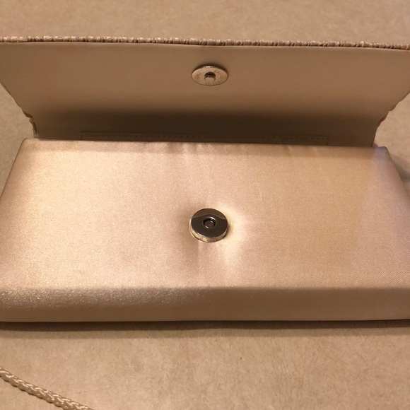 Handbag - Picture 4 of 5